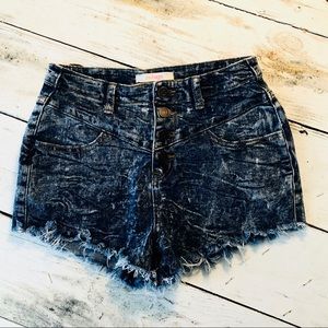 High-waisted Festival Jean Shorts